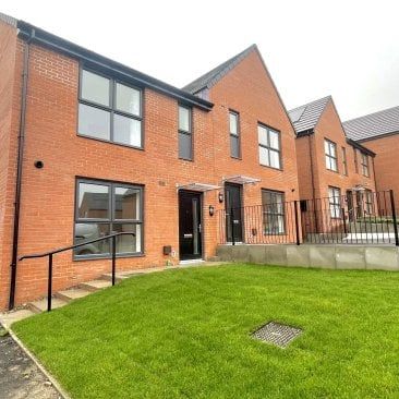 Stonecliffe Road, Sheffield, S2 - Photo 1