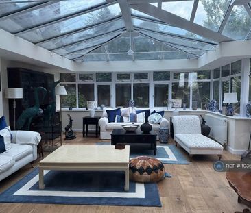 6 bedroom detached house to rent - Photo 2