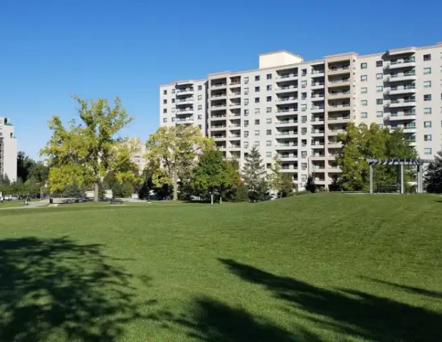 535 Proudfoot Place | 535 Proudfoot Lane, London - Photo 1