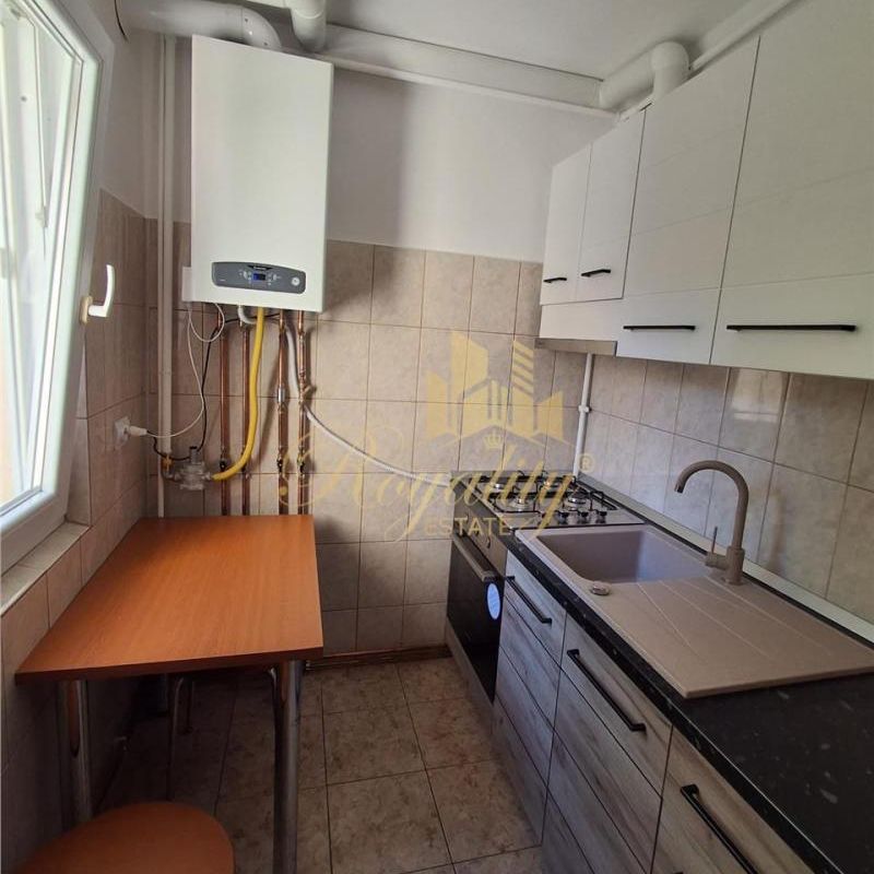 Apartament 2 camere, ETAJ 3, centrala, clima - Zona Complexului Studentesc - Photo 1