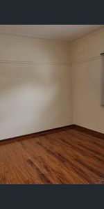 CLOSE TO ALL !!!!!!!!!!!!!!!! - Photo 3