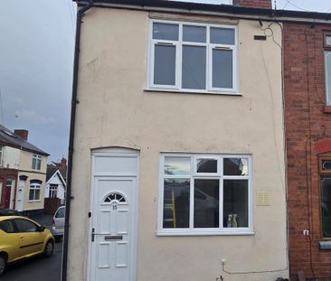 2 bedroom terraced house to rent - Photo 1