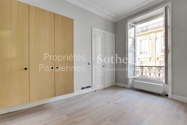 Appartement à louer à Paris 7Ème - Photo 1