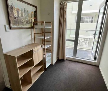 Furnished One bedroom apartment-Vincent Street - Photo 1