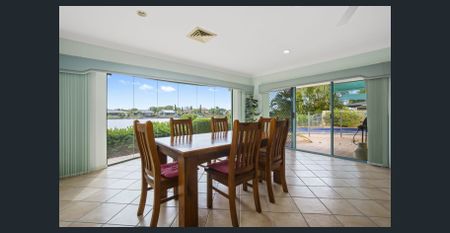 Spacious Waterfront Family Home at 36 Lakeshore Drive, Helensvale, QLD 4212 - Photo 3