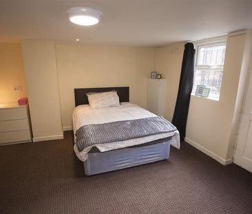 5 bedroom terraced house to rent - Photo 6