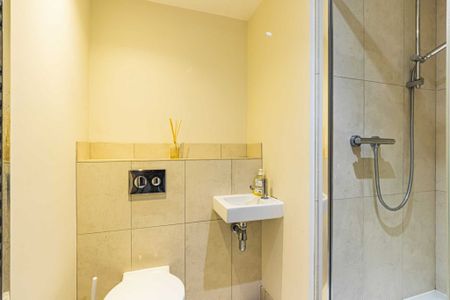 2 bed Flat for rent - Photo 5