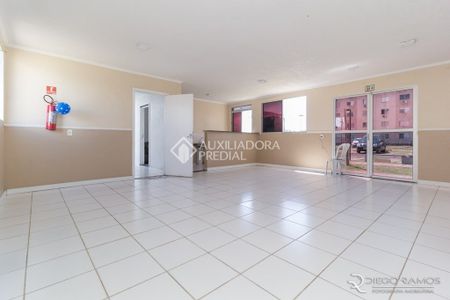 Apartamento com 2 quartos e 50m² para alugar em Sarandi, Porto Alegre. - Foto 4