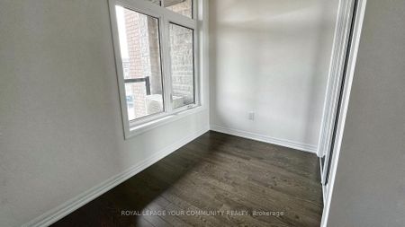 For Lease - 194 Vantage Loop Street, Newmarket, Ontario - Photo 3