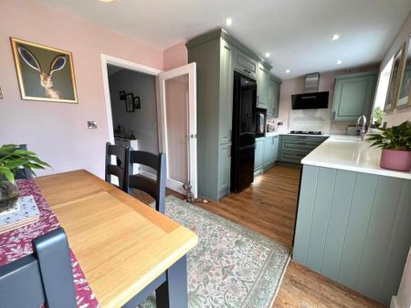 3 bedroom semi-detached house to rent - Photo 4