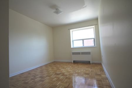 Lu Ray Apartments — 1 Bedroom - Photo 5