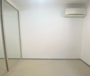 Spacious 4-Bedroom Family Home in Bonnyrigg Heights - Photo 5