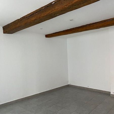 Location Appartement 1 pièce 18m² CHATEAURENARD 13160 - Photo 3