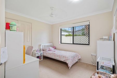 Modern Family Home! - Photo 5