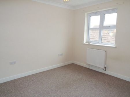 Lakenheath - Photo 2