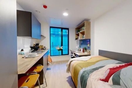 Platinum Studio - Photo 5