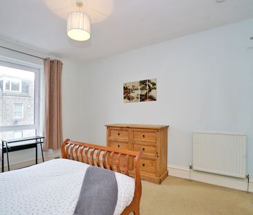 3 Bed Flat, Summerfield Terrace, AB24 - Photo 2