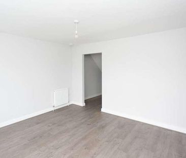 Glenview, Hp, Hemel Hempstead, HP1 - Photo 2