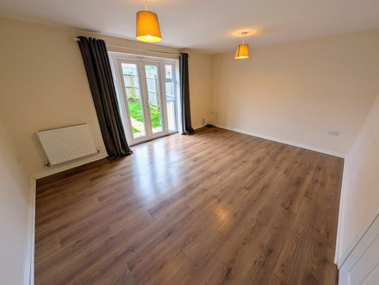 A 3 Bedroom Terraced - Photo 1