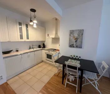 Sehr ruhige Neubauwohnung zentrumsnah - Photo 2