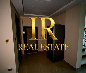 Luxury 3-Bed Villa with Private Garden - Photo 4