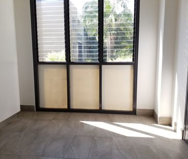 One Bedroom plus Storage Apartment in Excellent Area - Photo 2