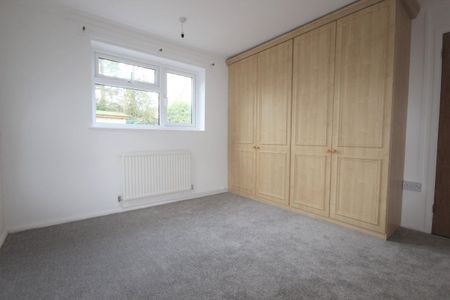 Sandycroft Road - Photo 5