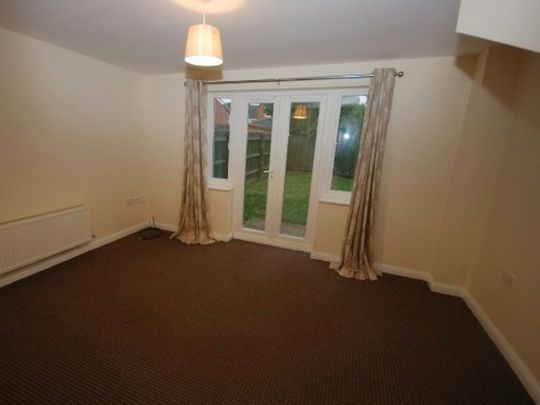 Semi-detached house to rent on - Photo 1