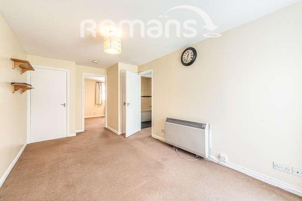 Cannock Way, Earley, RG6 - Photo 1