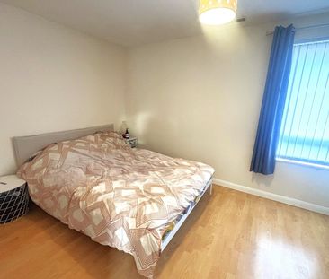 Silversmiths Way, Woking, Surrey, GU21 - Photo 4
