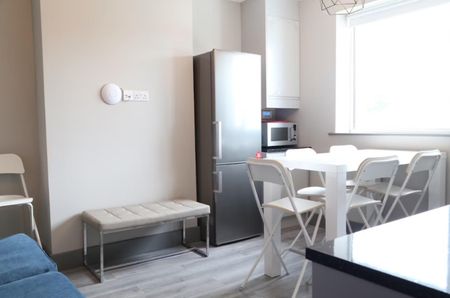 Room for rent, The Rise Whitehall (Dublin, Ireland) - Photo 3