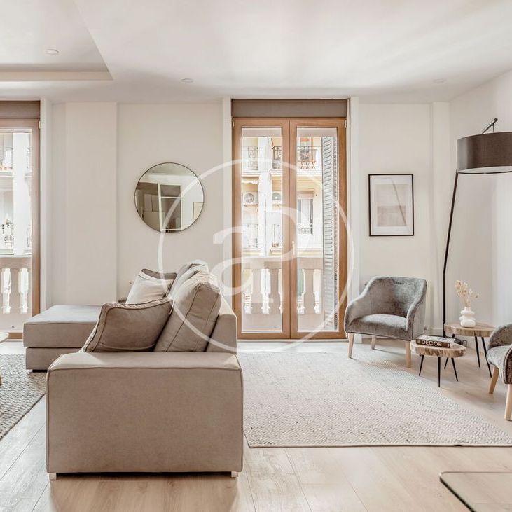 Luxury Apartment for rent in Madrid, Autonomous Region of Madrid - Photo 1