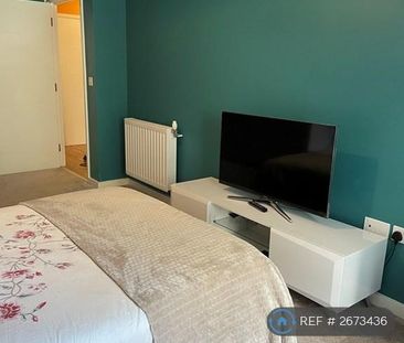 2 bedroom flat to rent - Photo 6