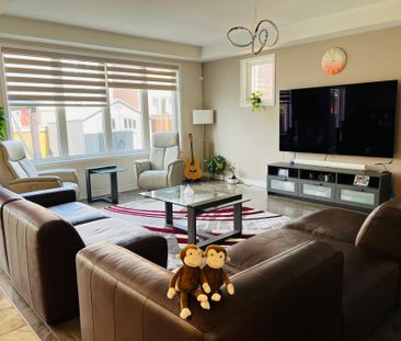 For Lease - 212 Spring Creek Drive, Hamilton, Ontario - Photo 2