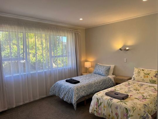 Modern 3br *GREAT LOCATION *Fully Furnished* - Photo 1