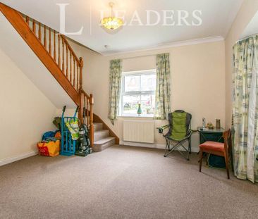2 bedroom end of terrace house to rent - Photo 3
