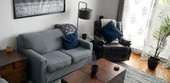 GRAND 4 1/2 ++ CHAUFFAGE INCLUS ++ FRAIS PEINTURER ++ RÉNOVER *** À VOIR *** - Photo 2