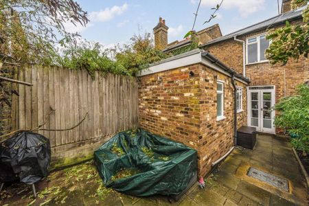 2 bedroom terraced house to rent - Photo 5