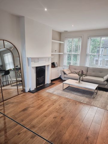 3 Bed Maisonette, Heathfield Gardens, W4 - Photo 2