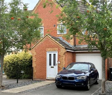 4 bedroom end of terrace house to rent - Photo 1