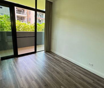 130m2 north facing 2b2b corner position timber floor, privacy and w... - Photo 6