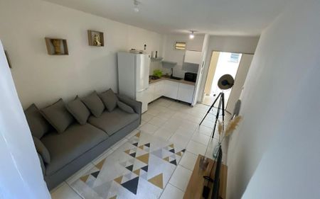 Appartement à louer 2 pièces • Fort-de-France - Photo 4