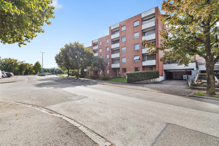 Familienwohnung mit Gemeinschaftsspielplatz - Photo 4