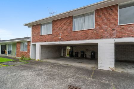 Tidy Unit In Sandringham - Photo 4