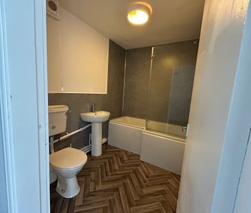 St Aidans Terrace, Prenton - Photo 4