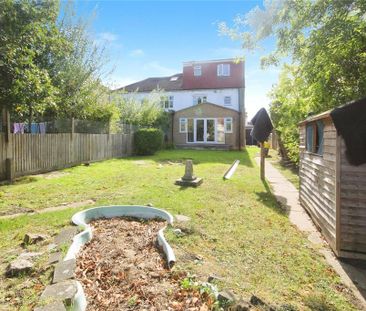 1 bedroom in a house share to rent - Photo 4