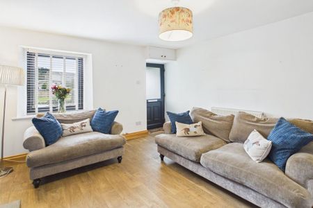 3 bedroom terraced house to rent - Photo 4