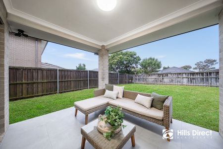 North-Facing Family Haven | Walk to Schools, Shops & Transport - Photo 4