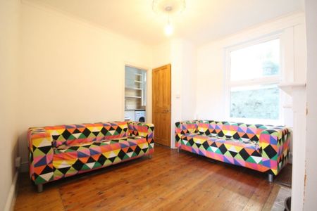5 Bed Terraced House, Milner Road, BN2 - Photo 2