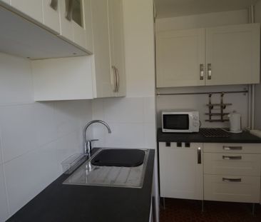 AGREABLE STUDIO 38 m² env. - 4ème étage - Photo 4